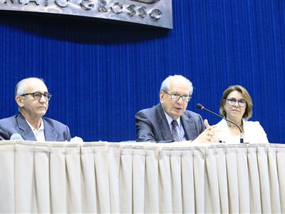 Foto da Notícia: Precedentes, recursos e saneamentos norteiam tarde de evento sobre CPC