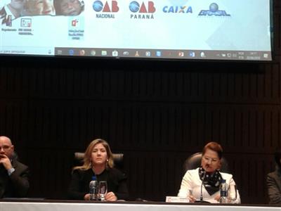 Foto da Notícia: Membros da CIJ da OAB-MT integram mesa no Congresso Nacional da Criança e do Adolescente