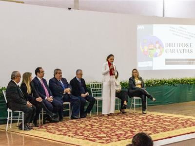 Foto da Notícia: OAB-MT participa de seminário para debater Sistema de garantia de direitos da criança e adolescente