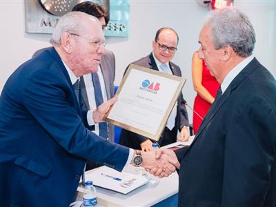 Foto da Notícia: OAB-MT homenageia advogado Ricardo Quidá 